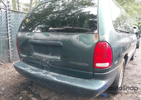 1998 Chrysler Town & Country Lxi из США, поврежденный, VIN 1C4GP64L9WB665462